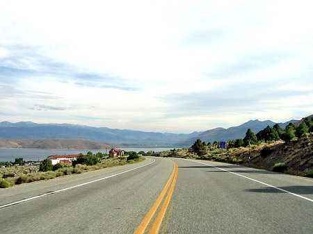 Lake Tahoe - Lake Mono